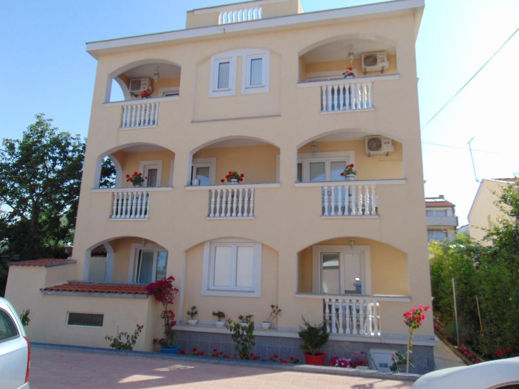 Apartament Marija *